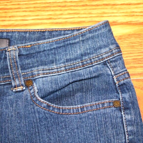 Nine West Bootcut Jeans - Size 8 - Dark Wash Denim - 28" Inseam - Y2K, Stretch - Picture 5 of 11